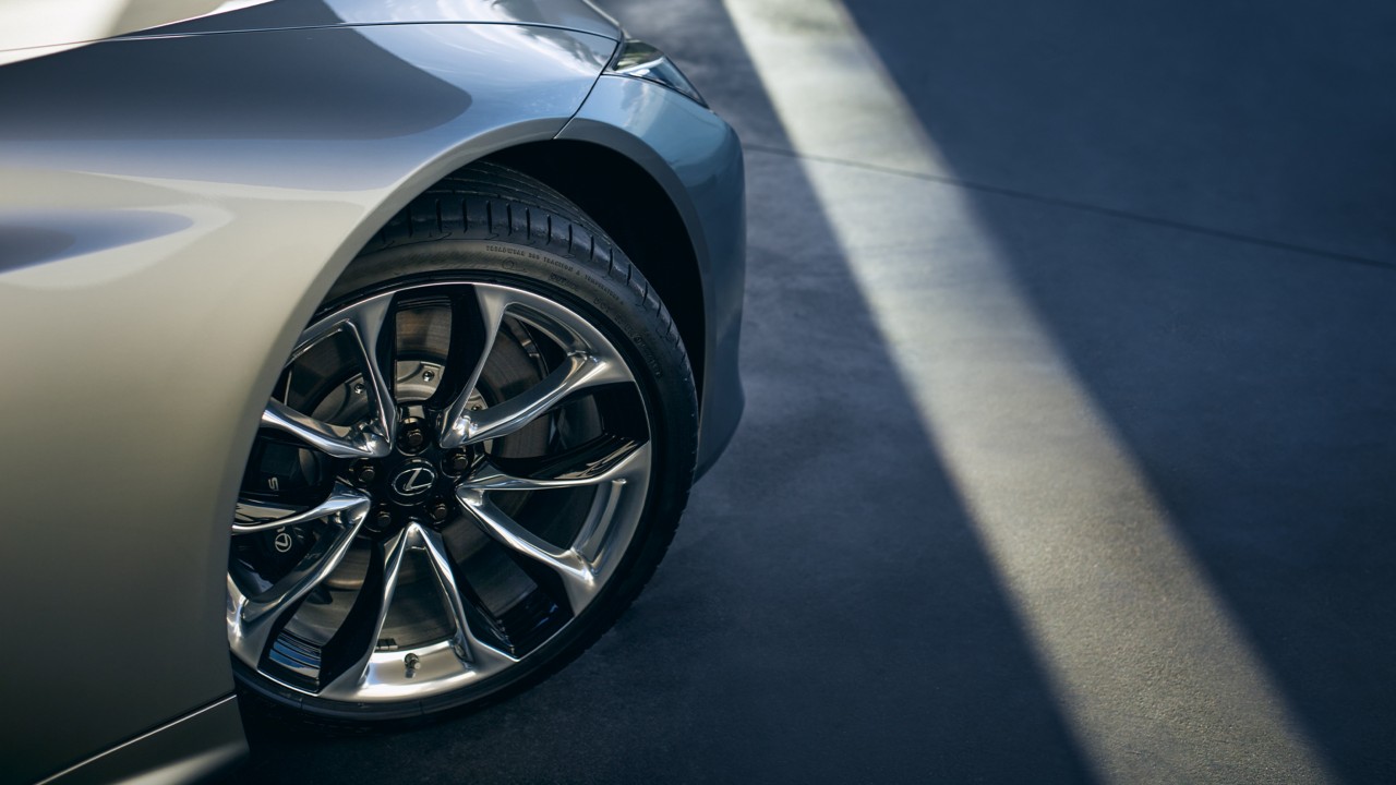 Lexus LC alloy wheels